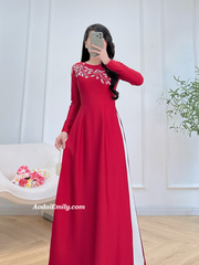 Hand beading flowers ao dai