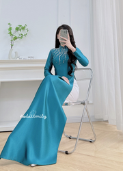 Traditional ao dai with hand beading collar