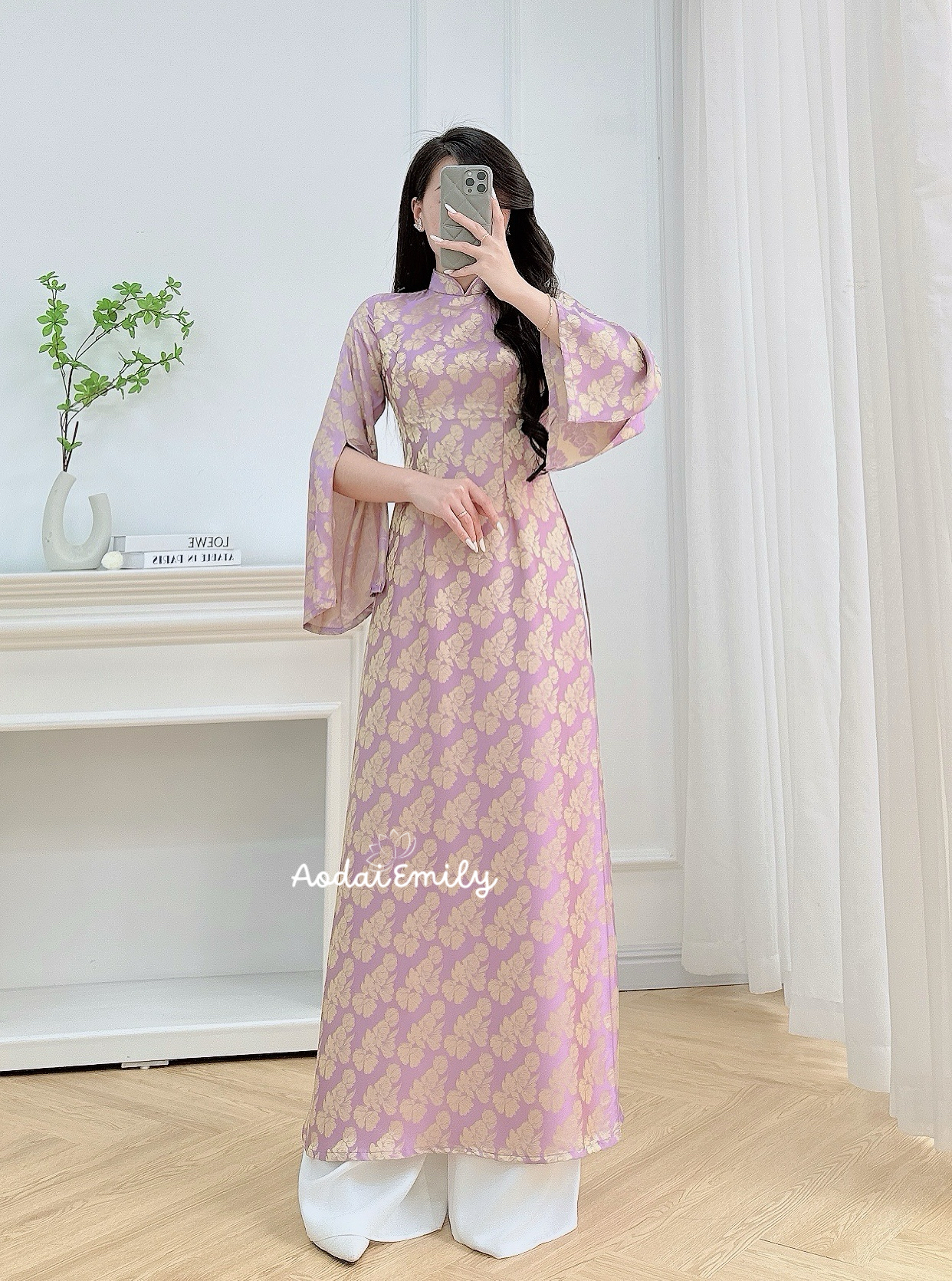 Pre made Modern ao dai gam