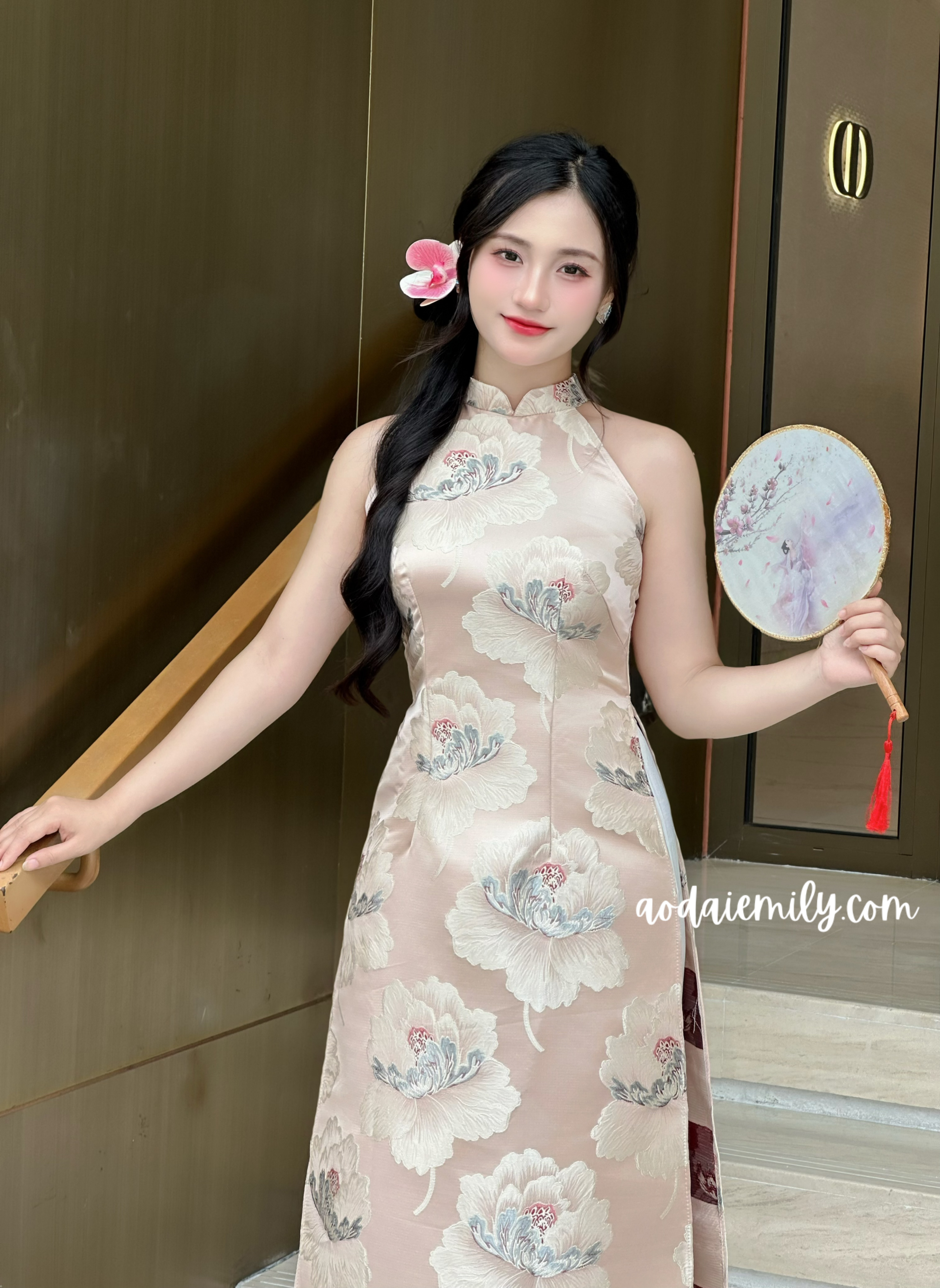 Sleeveless Taffeta Flowers patterns Pre made ao dai