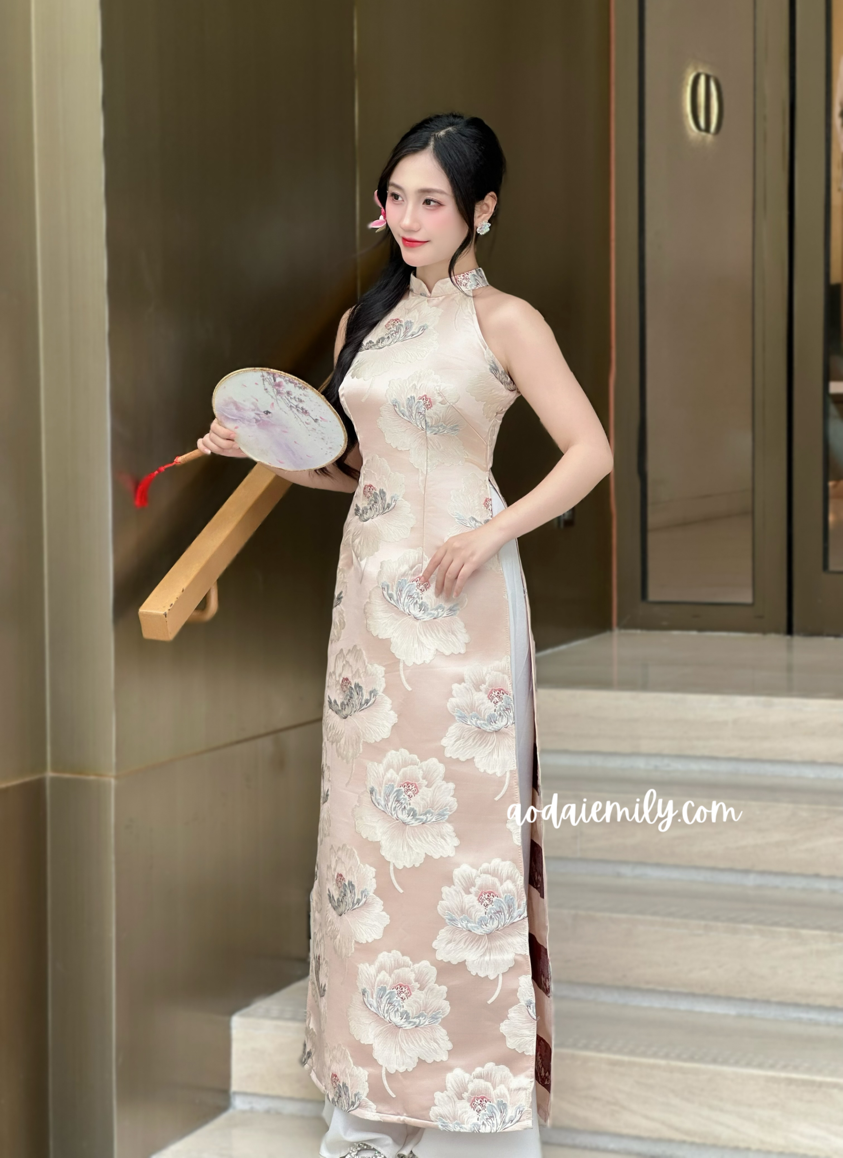 Sleeveless Taffeta Flowers patterns Pre made ao dai