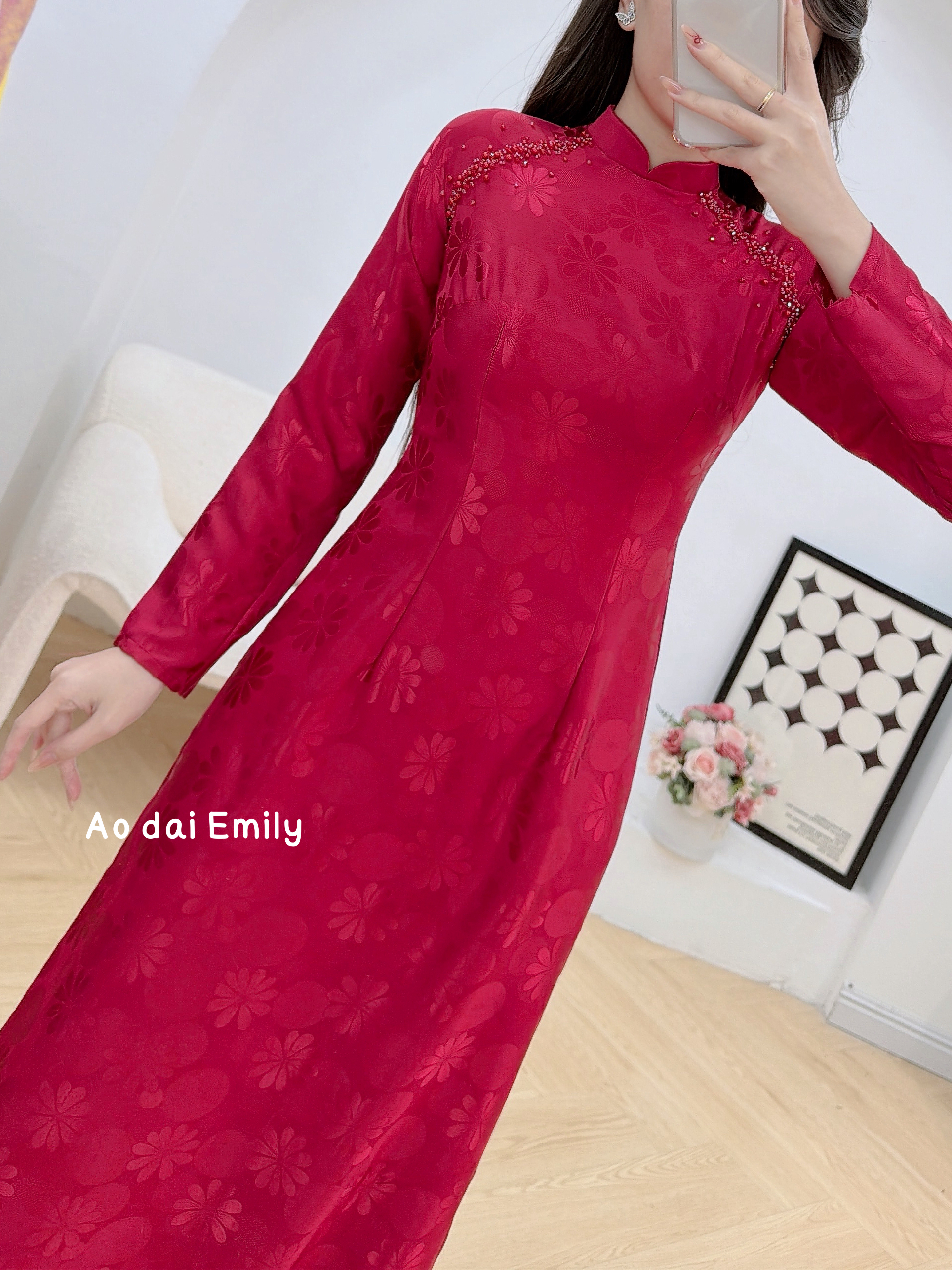 Daisy Burgundy Ao Dai Gấm with crystals|  Bleeding heart