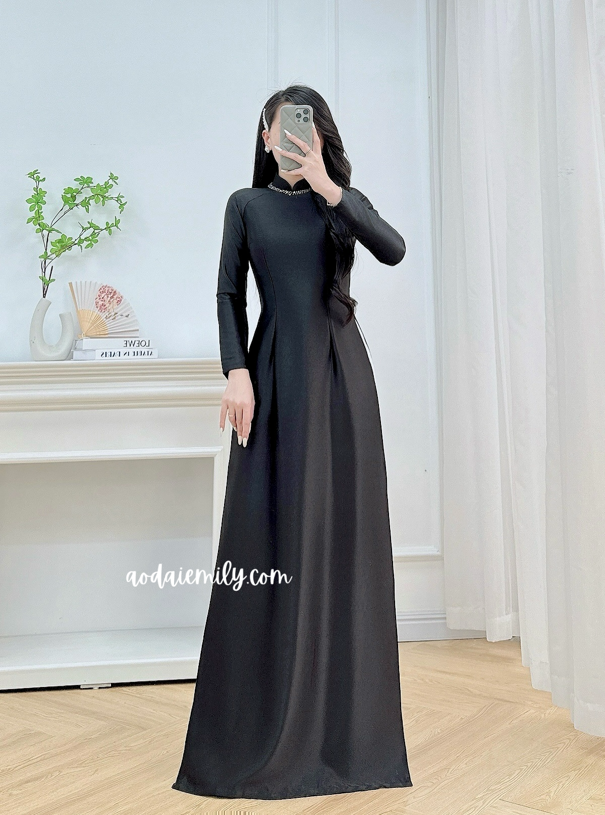 Black Traditional ao dai with simple beading collar