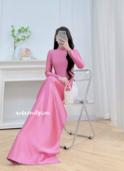 Traditional ao dai with simple beading collar