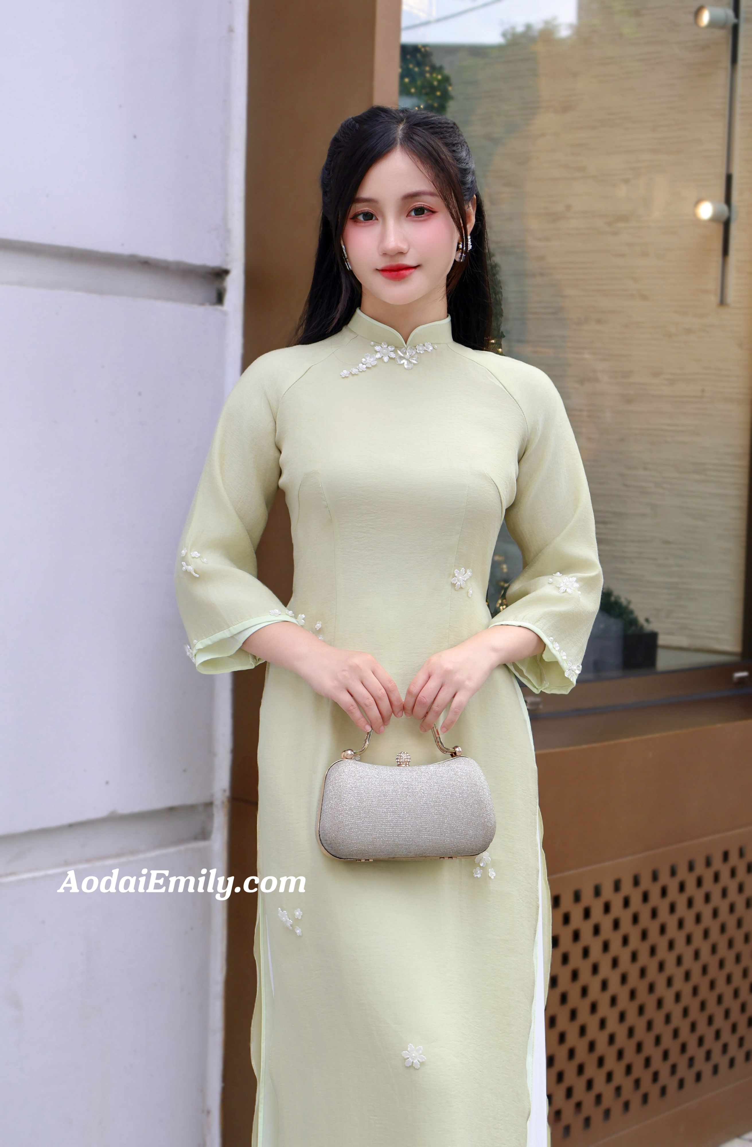 Double layers modern ao dai with 3D crystals flowers