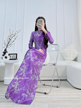 JENNIFER Purple Ao dai Gam with hand beaded crystals collar