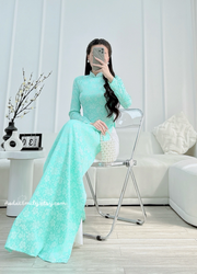 Ao dài gấm with hand beading crystals collar