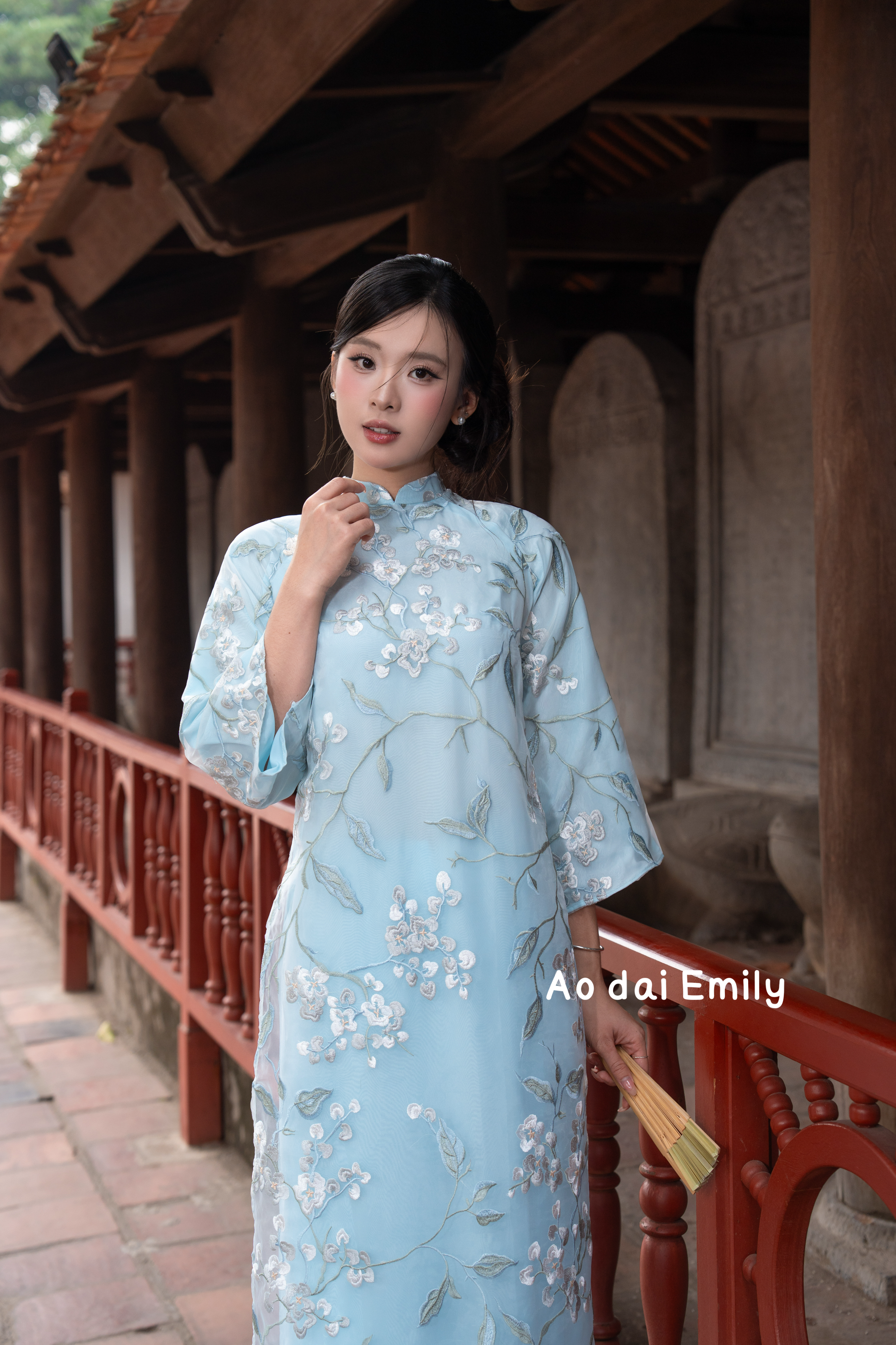 Baby blue embroidery flowers Modern ao dai| Bluebonnets