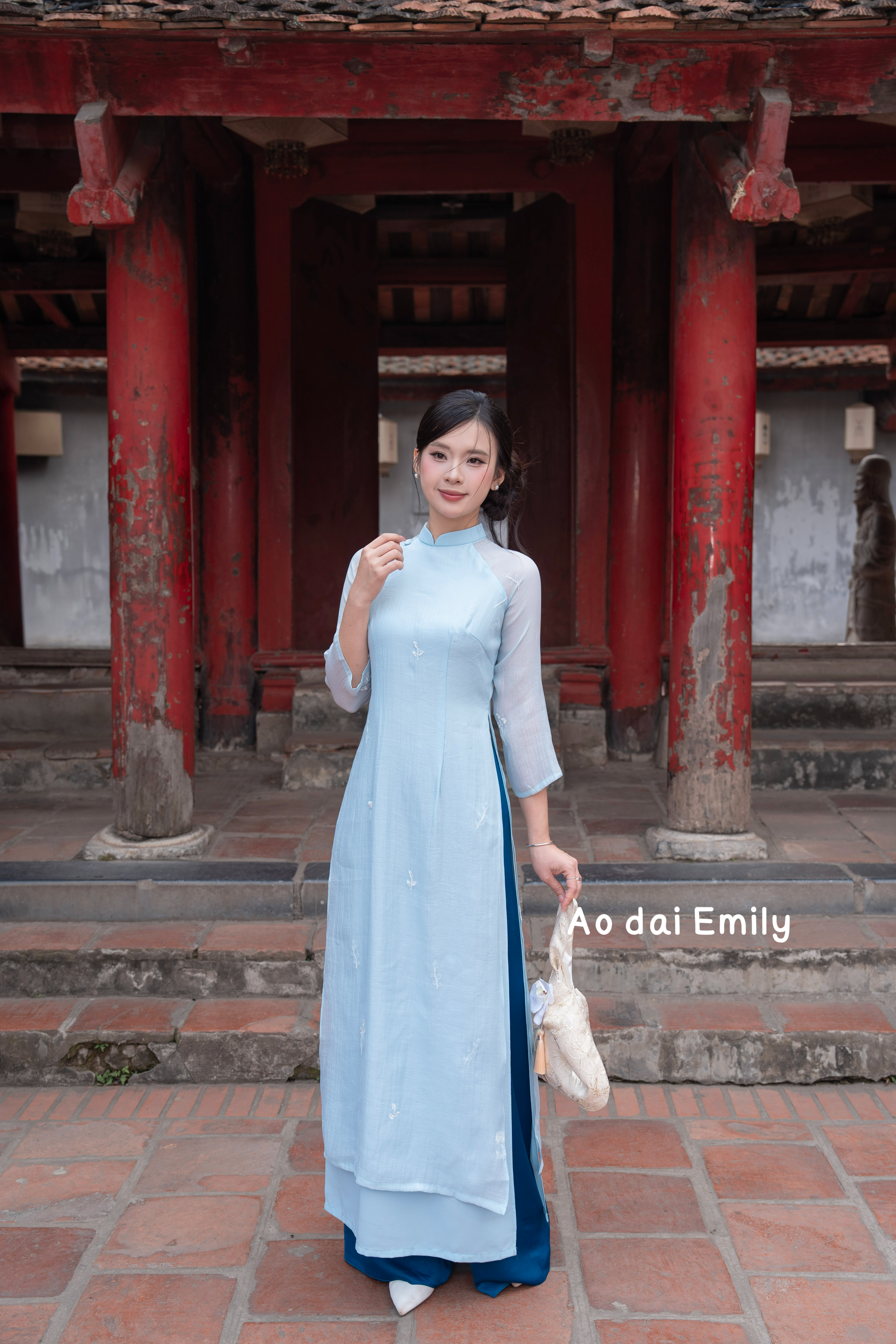 Baby blue embroidery flowers Modern ao dai| Calla lily
