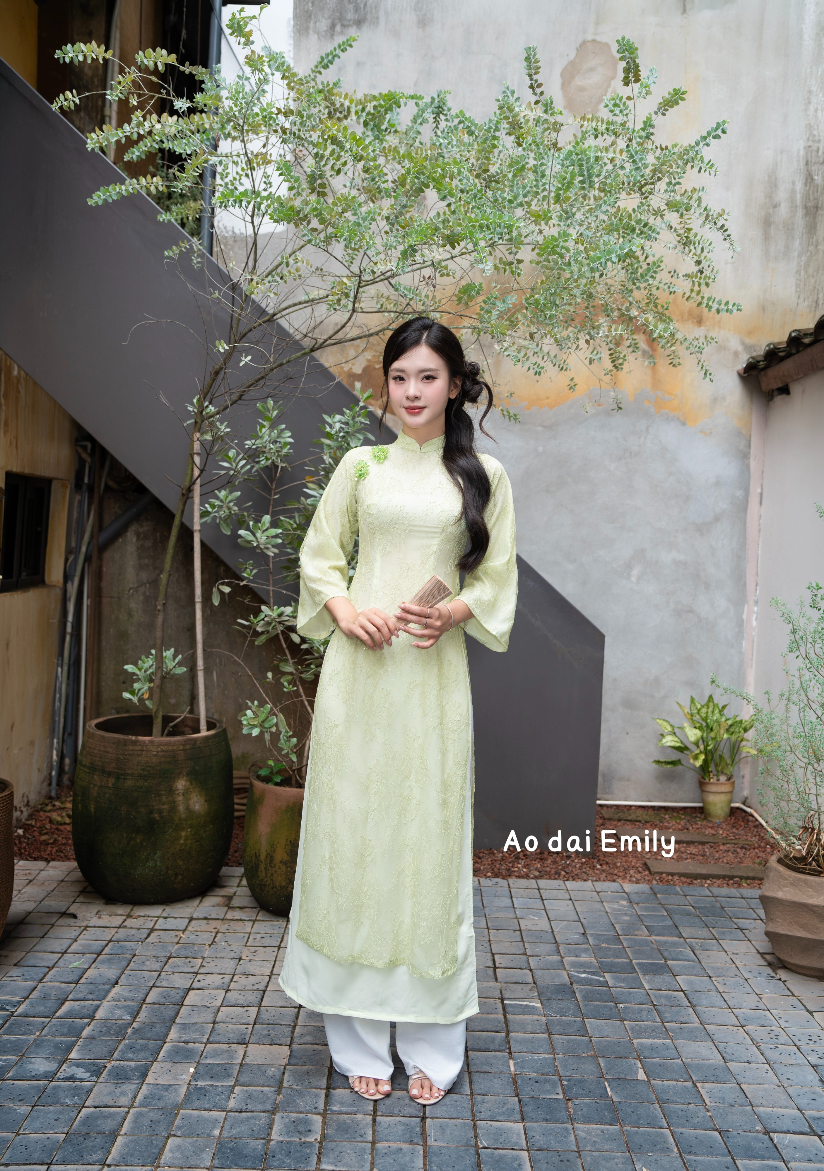 Modern Sparkling Lace áo dài | Date