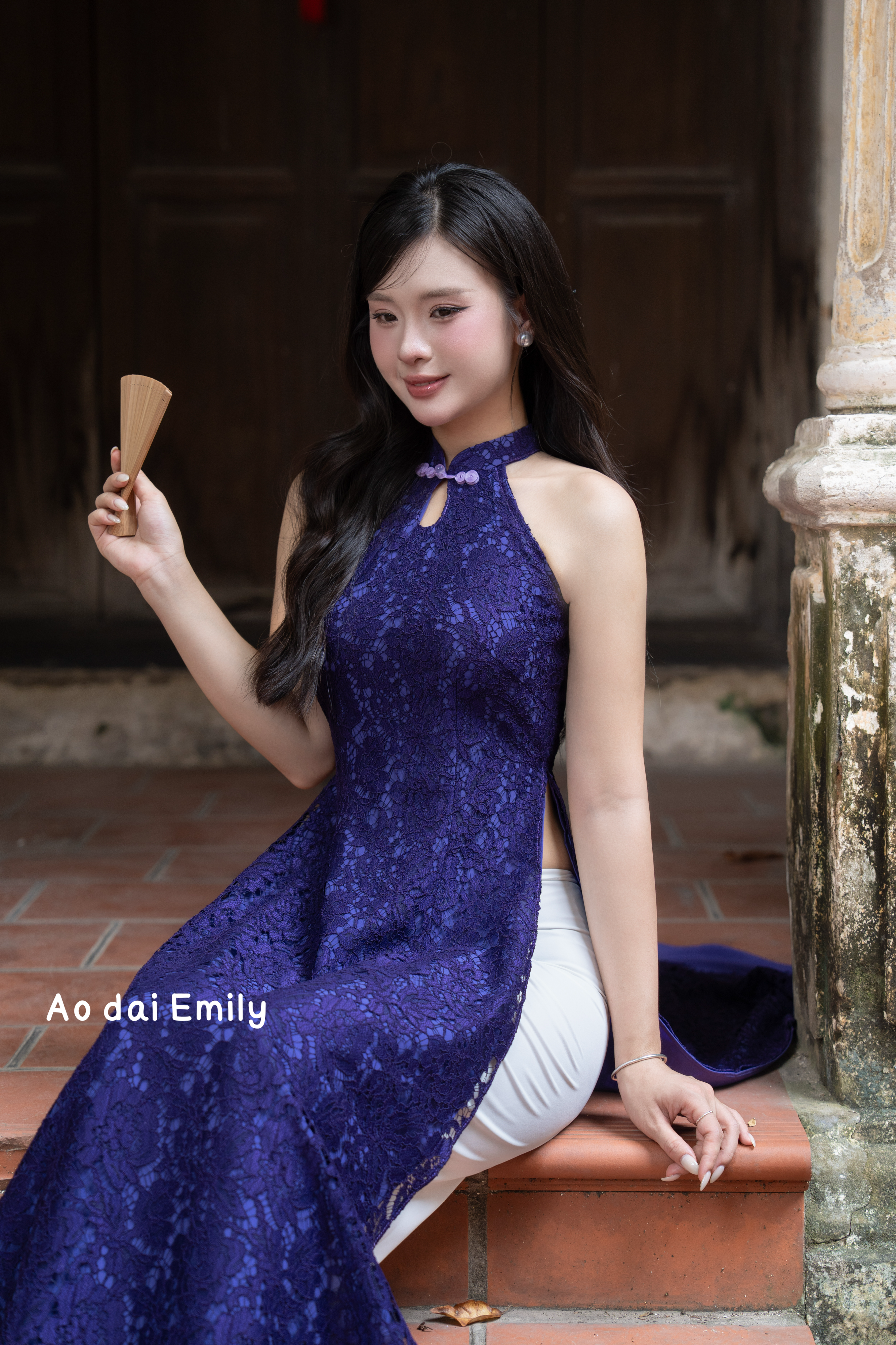 Sleeveless Midnight berry Lace ao dai | Ozark Sundrops