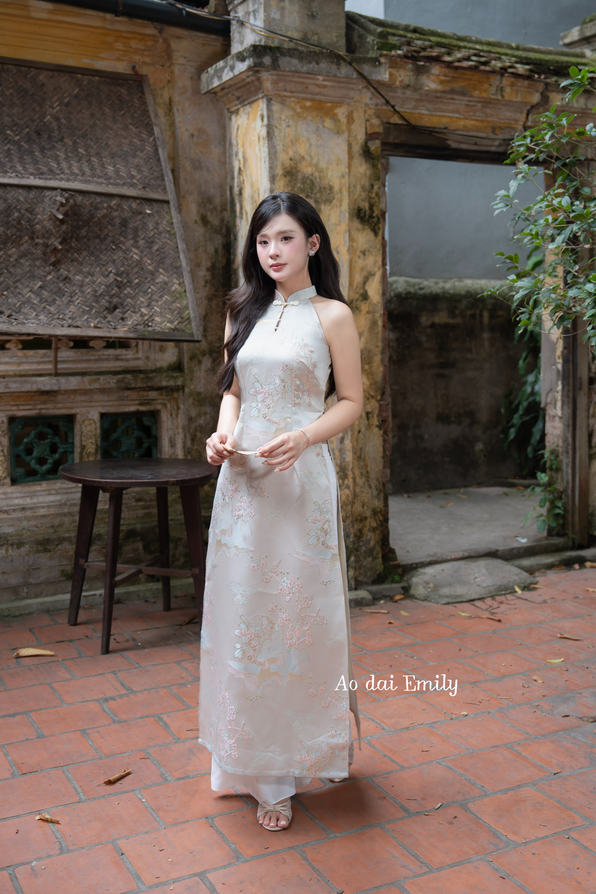 Beige sleeveless Taffeta Spring patterns Pre made ao dai| Lislanthus