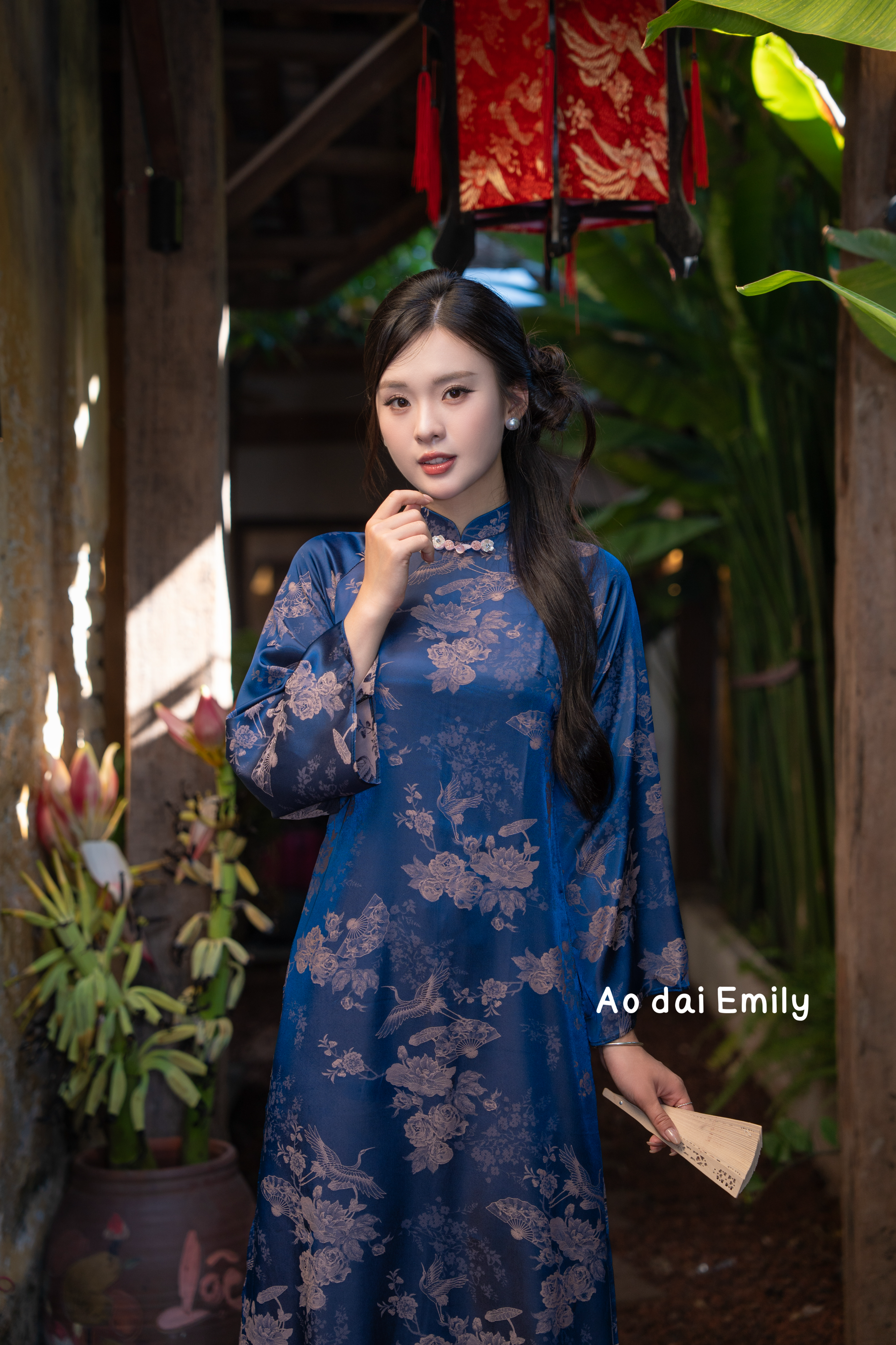 Dark blue/pink Ao dai Gam with Spring flowers pattern | Golden bell