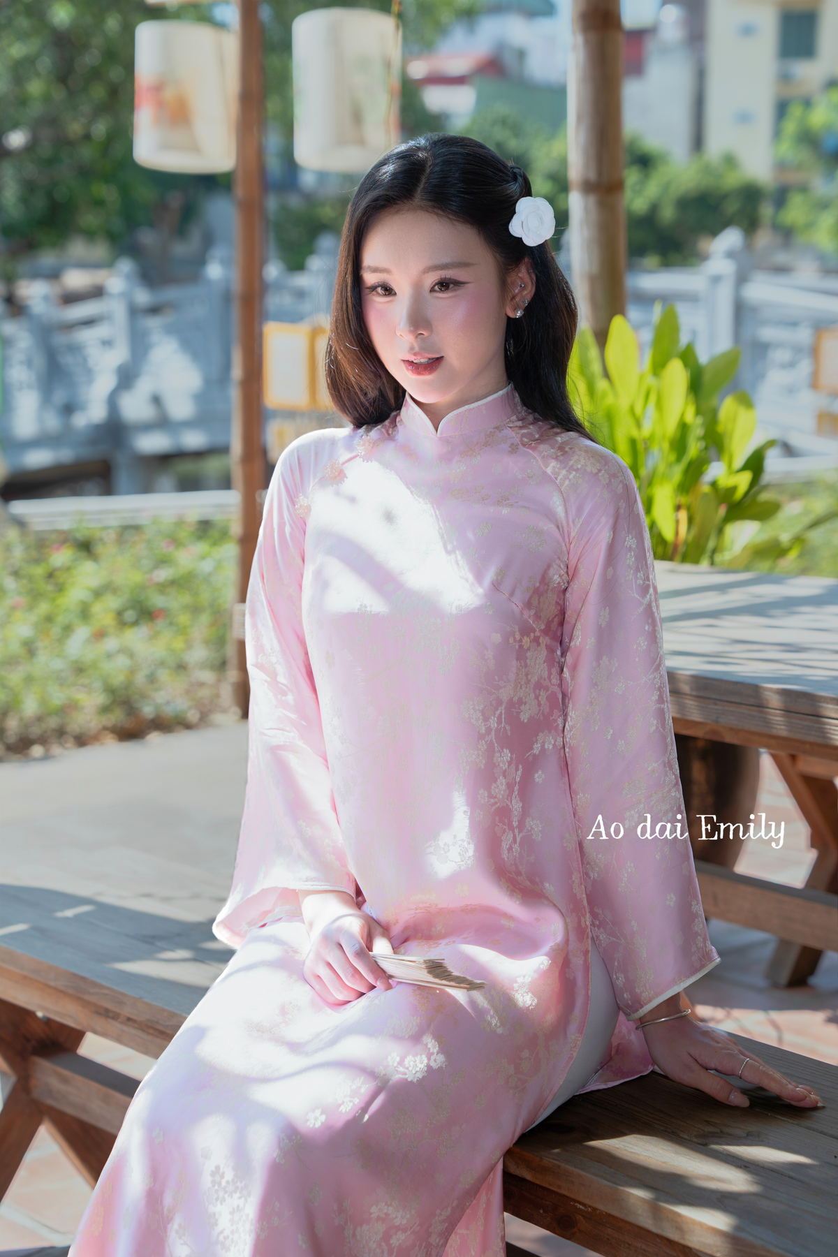 Trendy Loose style ao dai with cherry blossom pattern|Shrub roses