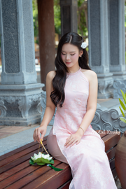 Modern sleeveless halter ao dai| Pinks