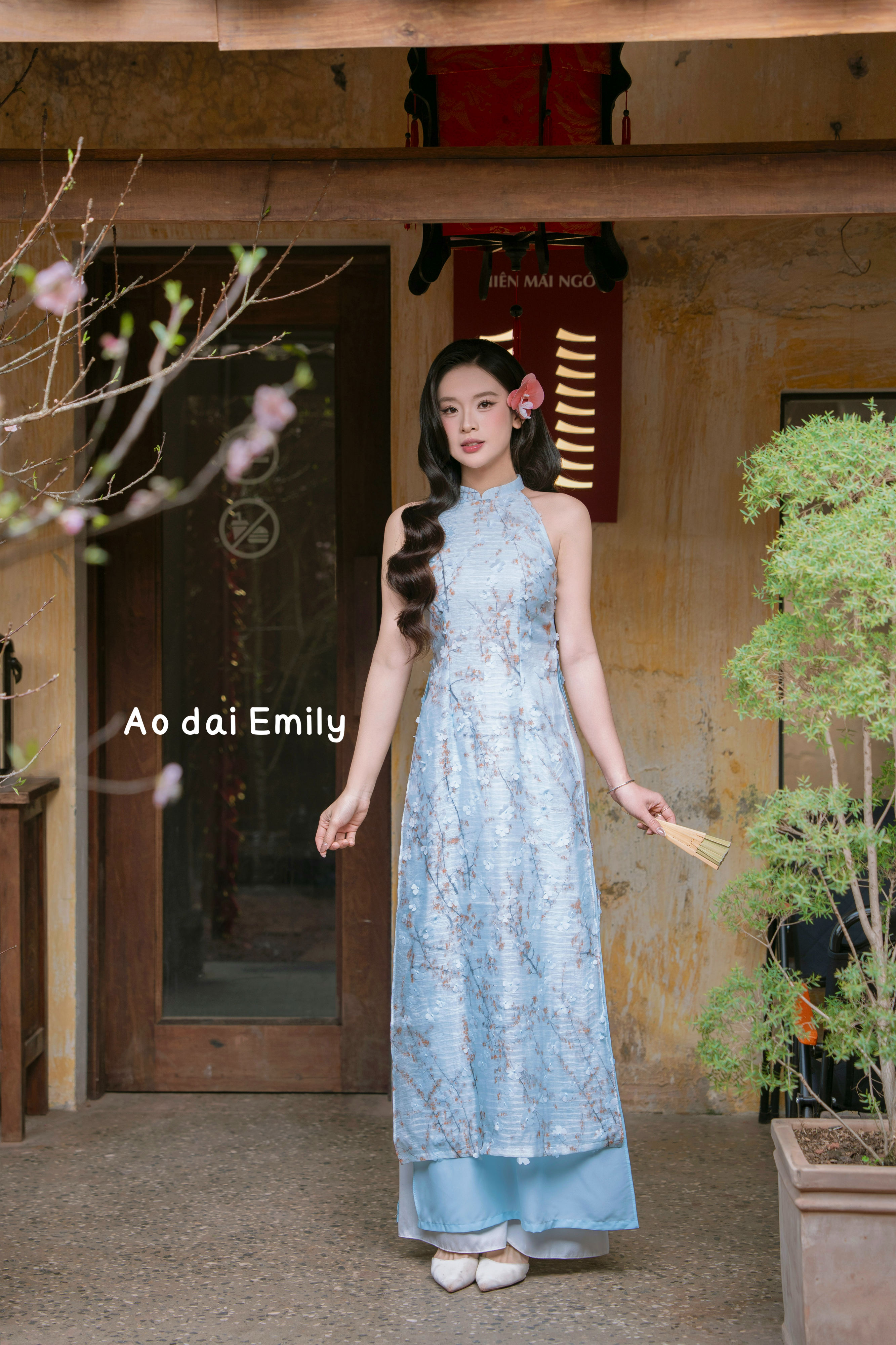 Sleeveless Cherry blossom Pre made ao dai| Alpenrose