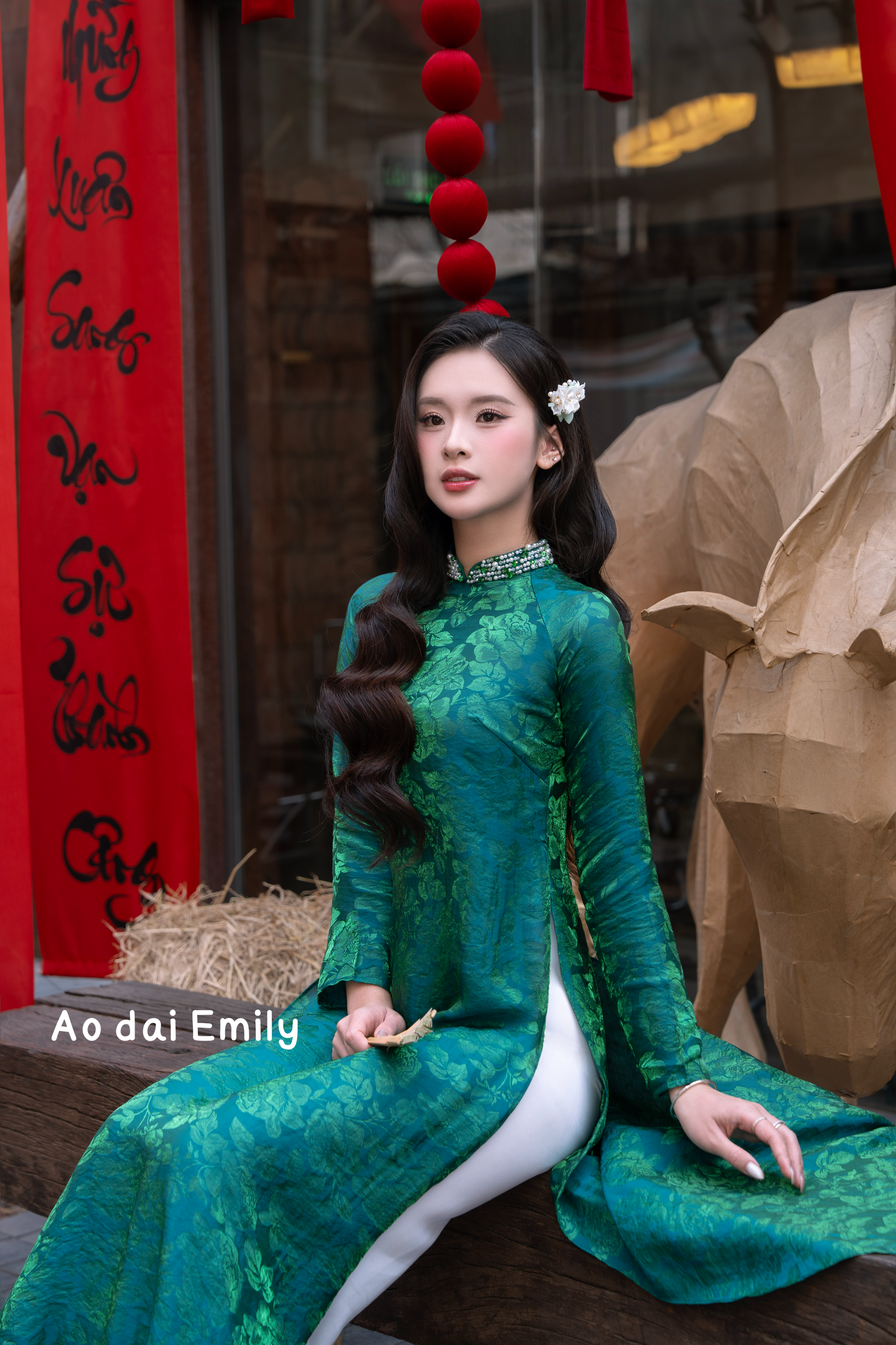 Dark Green Loose áo dài with design crystal collar | Cypress vine