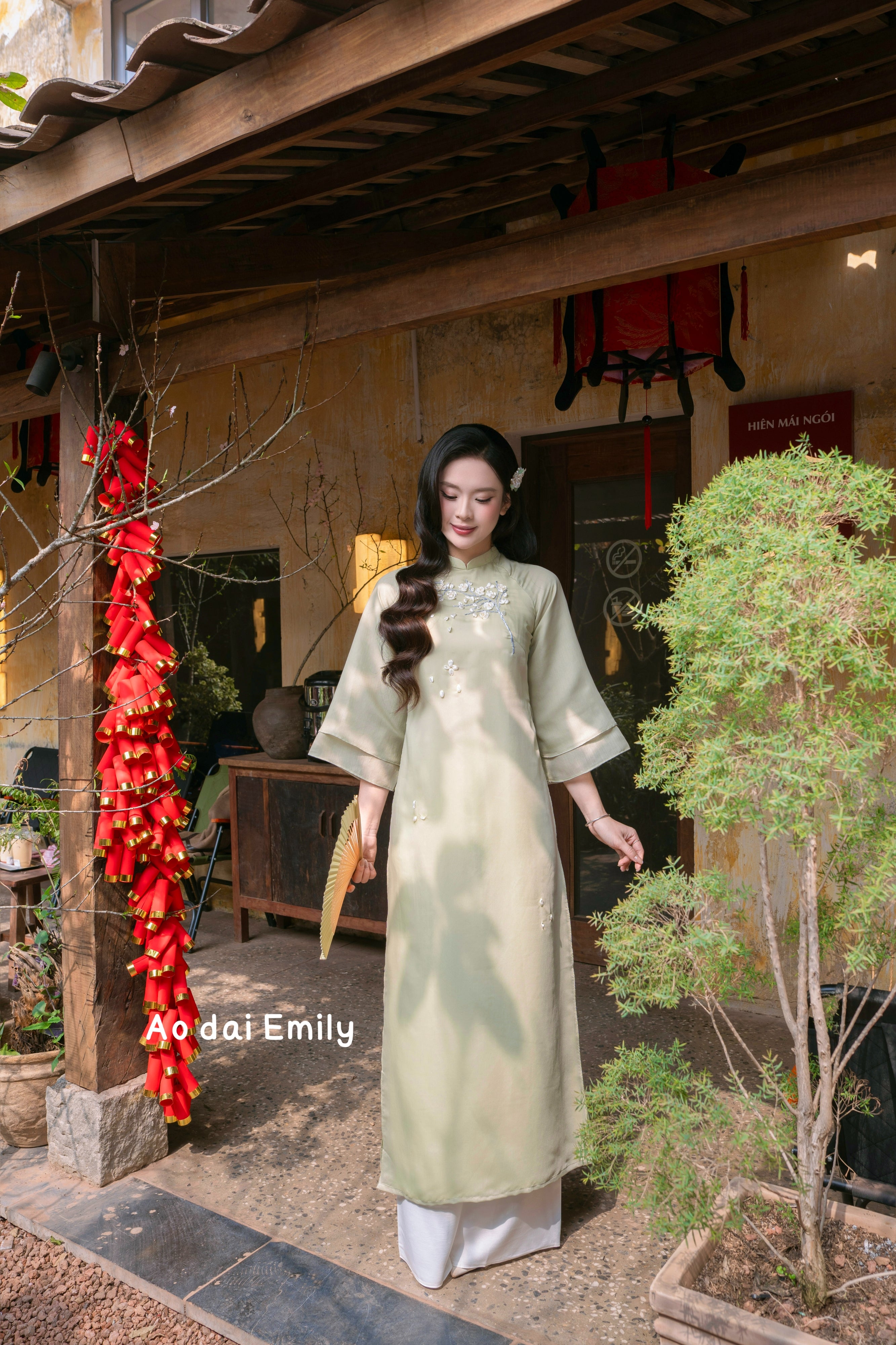 Modern loosing style with ribbon embroidery Ao dai| Checkered lily
