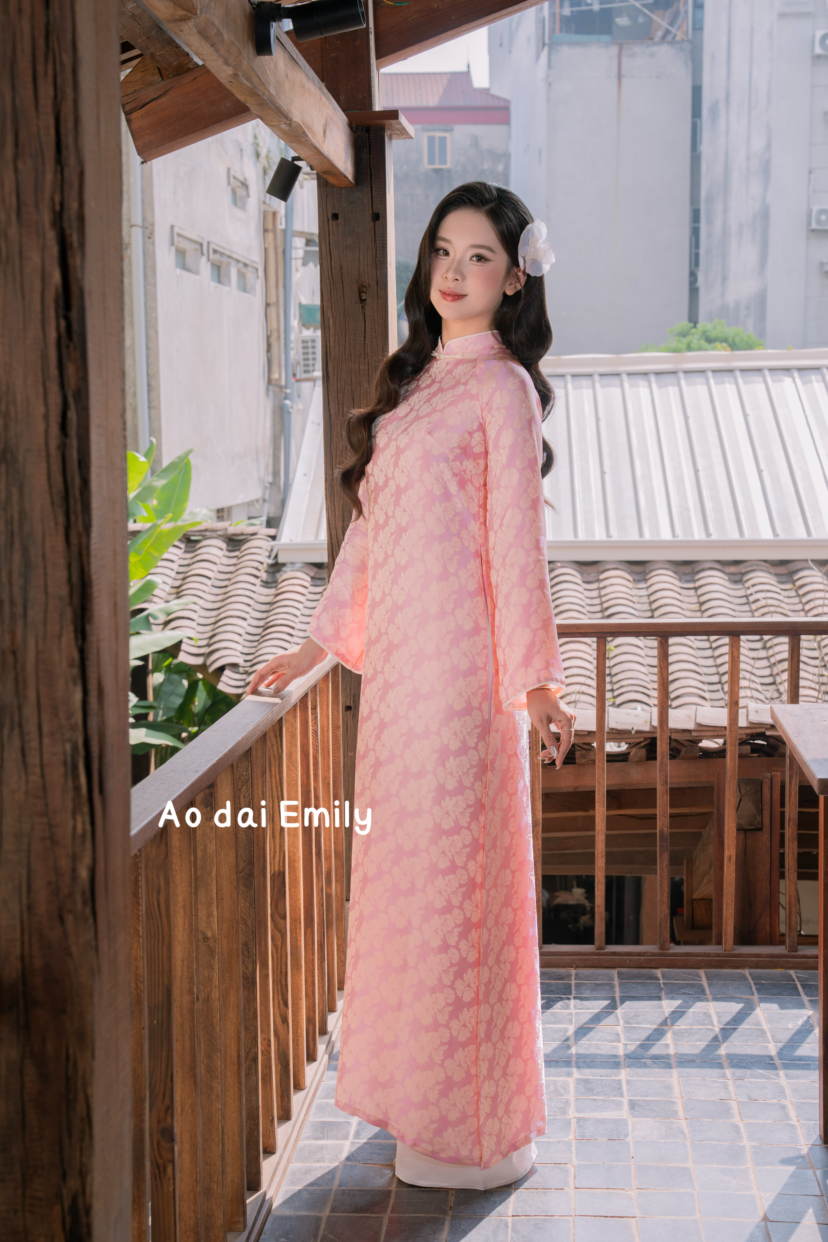 Modern Loosing Pink/ Cream modern ao dai with buttons| Canada violet