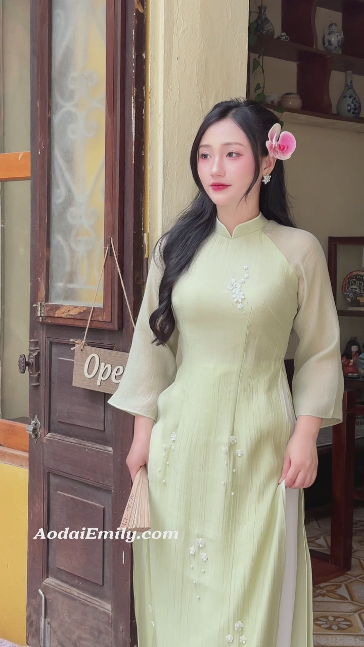 Load video: Double layers modern ao dai with 3D crystals flower