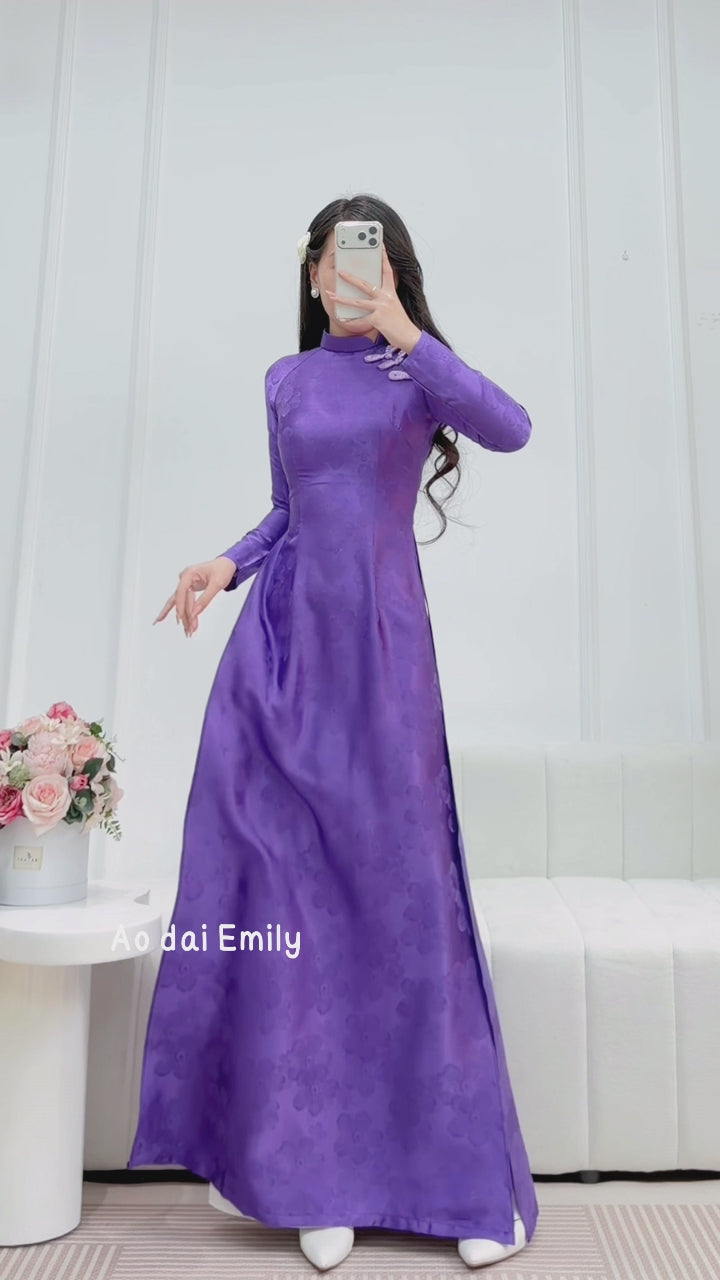 Load video: Purple Ao Dai with cute buttons design| Cyclamen