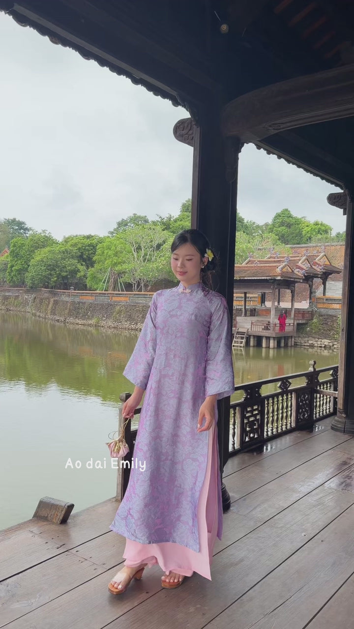 Load video: Purple/ Pink Modern Pink Ao Dai | Windflowers