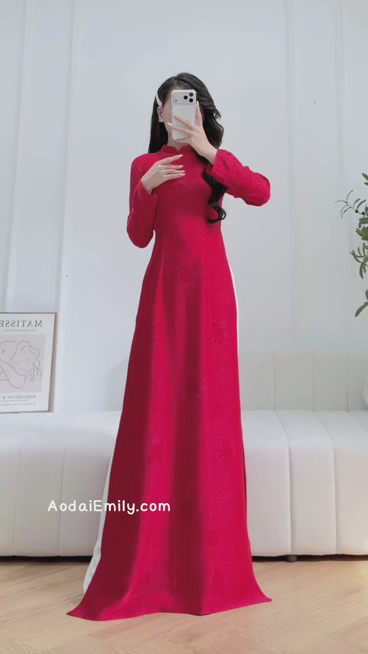 Load video: Tradition Burgundy ao dai with sparkling patterns