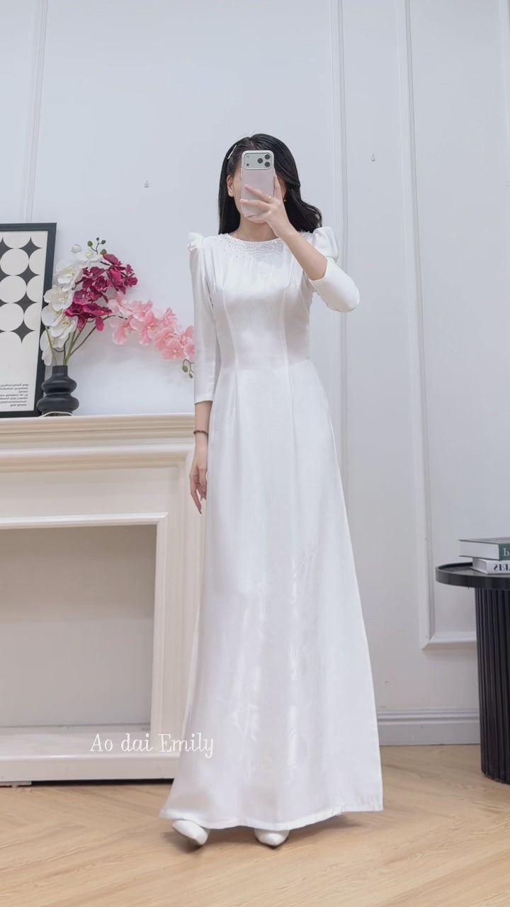 Load video: White ao dai with hand beading collar | Laleh