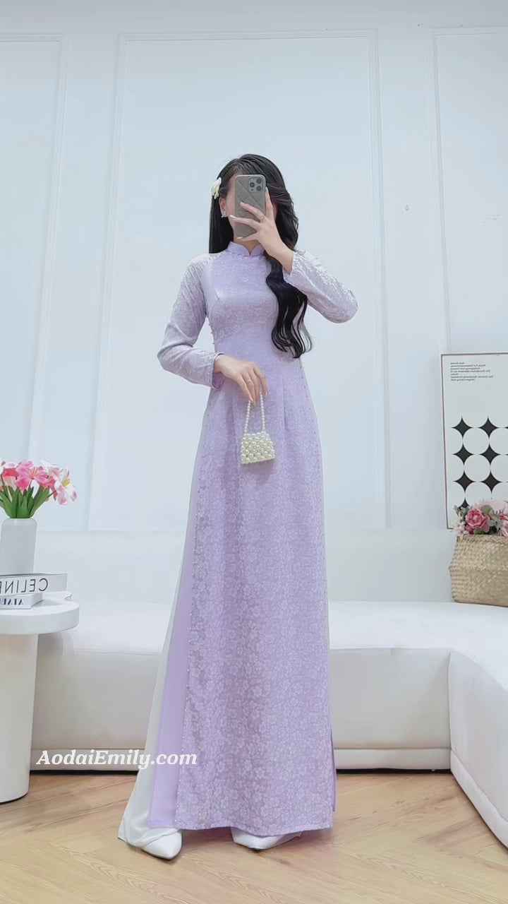 Load video: Pastel purple ao dai set with pearls