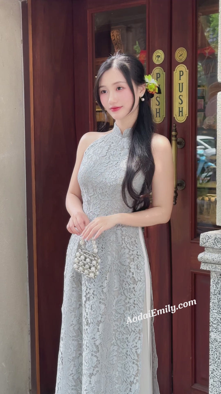 Load video: Sleeveless Gray Lace ao dai