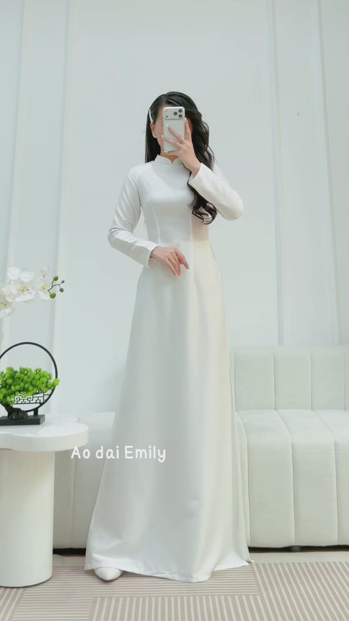 Load video: Plain White Pre made Ao Dai|  Common orchid